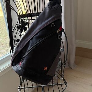 Victorinox Swiss Army Gear Sling Cross Body Backpack Grey Black Travel Bag